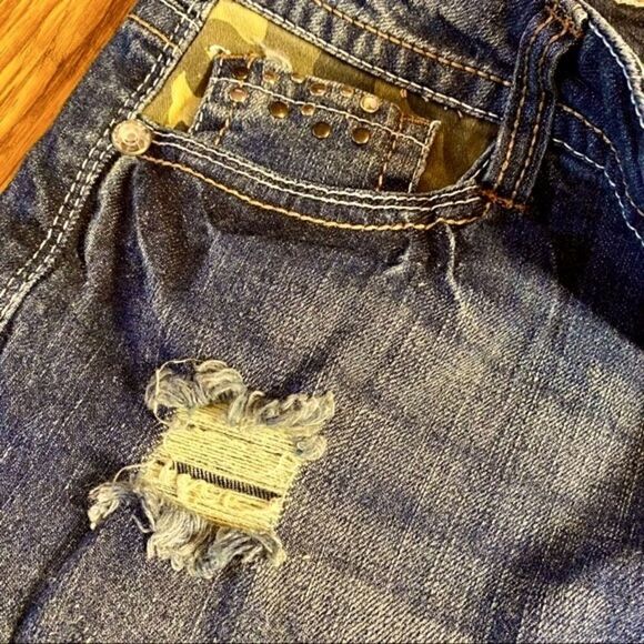 TRUCE DESTROYED JEAN SHORTS WITH CAMO DETAILING 13 JRS NWT - Picture 4 of 13